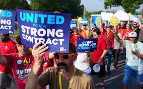 U.S. auto workers launch first simultaneous strike at Detroit Three